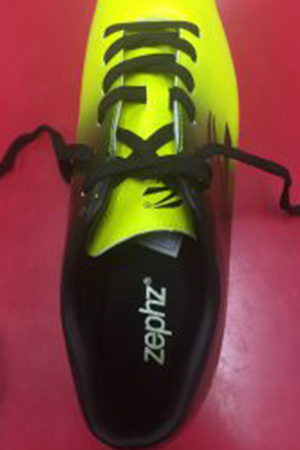 how-to-tie-soccer-cleats