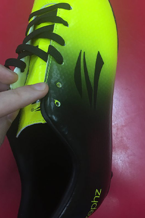 how-to-tie-soccer-cleats