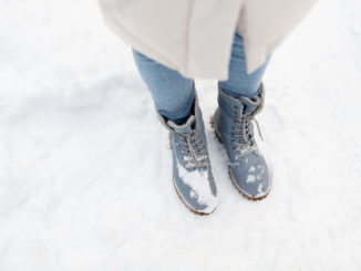 snow-boots-for-wide-calves